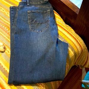 Maurices jeans size 20WR
